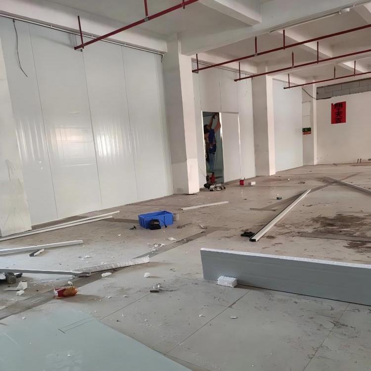 堅固耐用，抗菌潔凈 —— 鋁合金彩鋼板隔墻，為無塵車間保駕護航